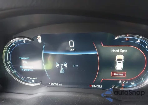 2016 Cadillac Escalade Luxury Collection z USA, uszkodzony, nr VIN 1GYS4BKJ3GR303207